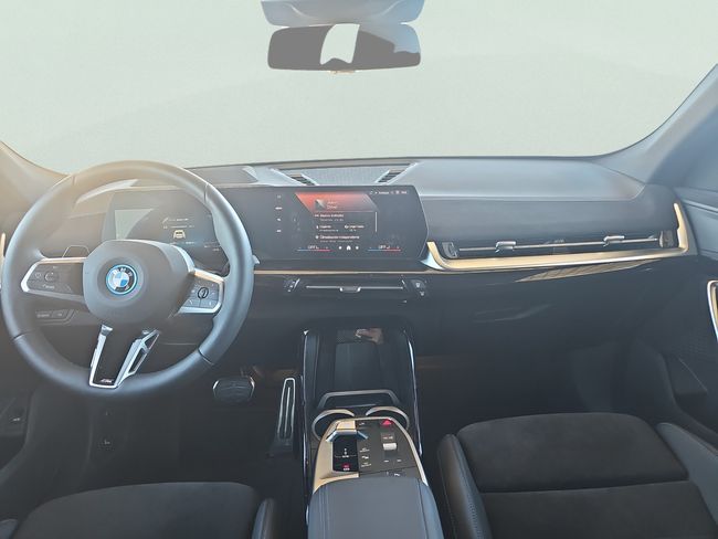 BMW iX2 eDrive20 150 kW (204 CV)