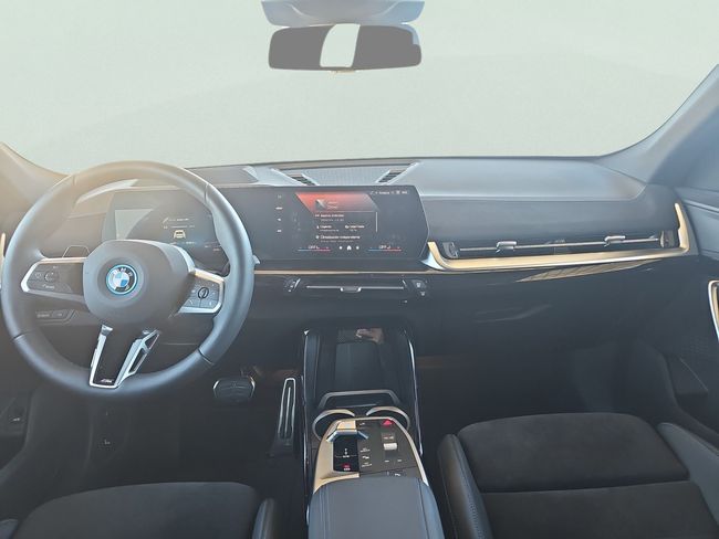 BMW iX2 eDrive20 150 kW (204 CV)