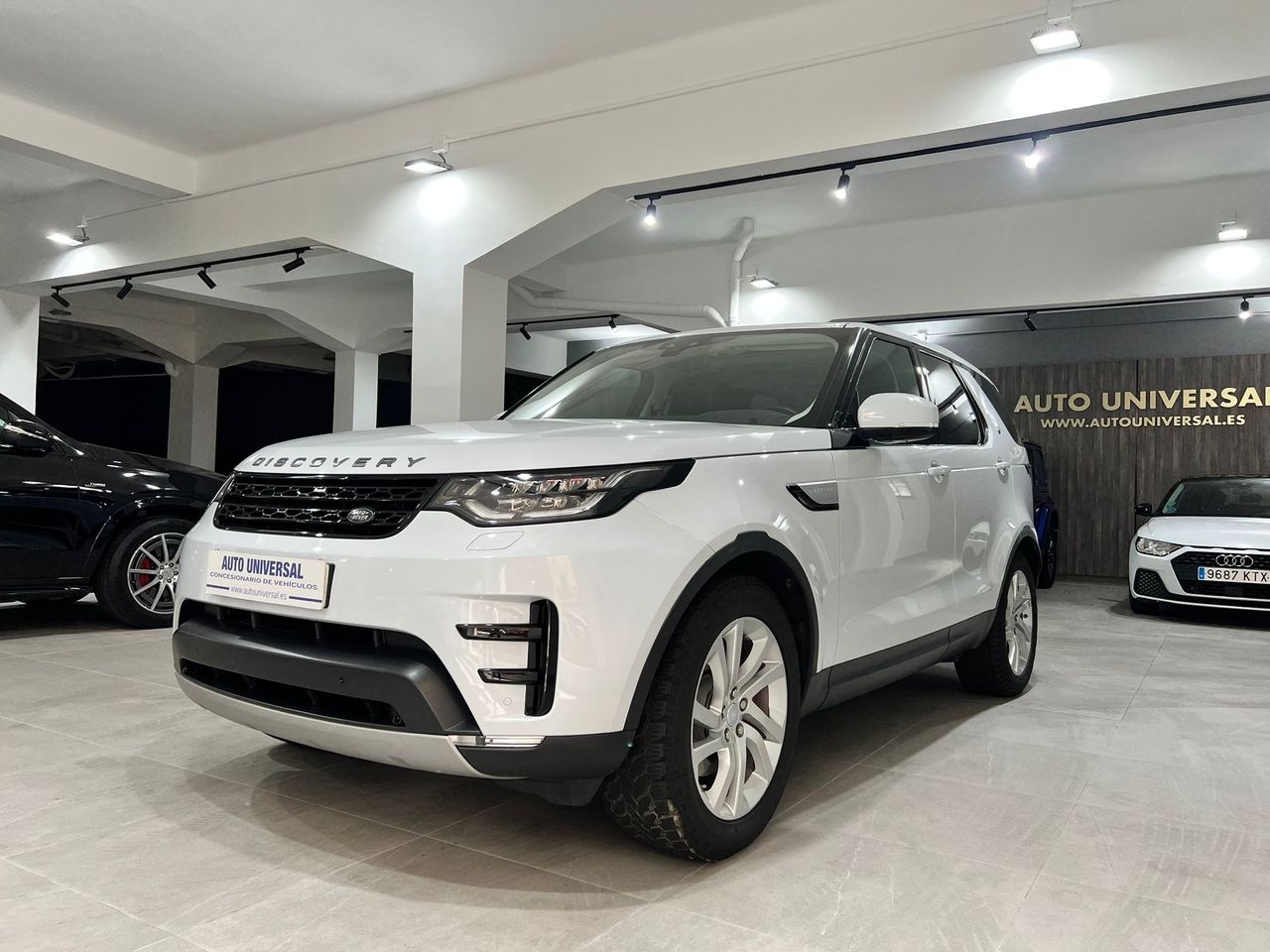 Land-Rover Discovery 2.0 I4 SD4 177kW 240CV HSE Auto   - Foto 1