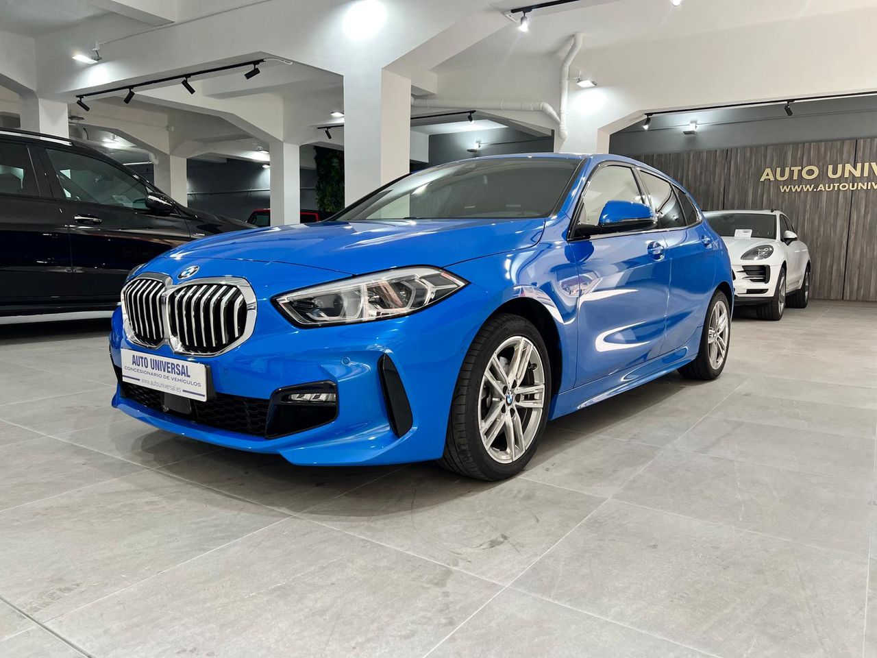 BMW Serie 1 118d M pack   - Foto 1