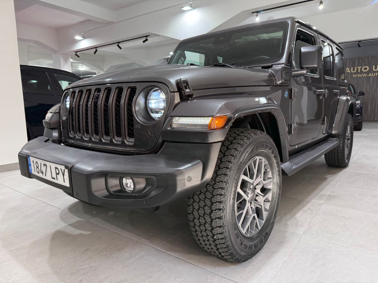 Jeep Wrangler 5p 80 Aniversario 4xe 2.0 ATX 280 kW (380 CV) 4WD PHEV  - Foto 1