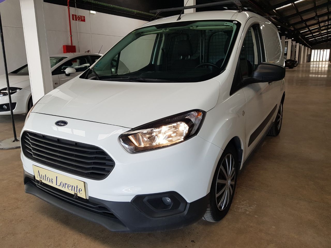 Ford Transit Courier FURGON 1.5 TDCi 75CV   - Foto 1