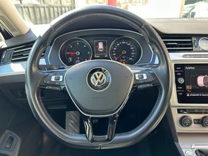 Volkswagen Passat Variant Executive 2.0 TDI 110kW (150CV)  - Foto 15
