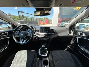 Kia Ceed 1.6 CRDi 85kW (115CV) Drive  - Foto 8