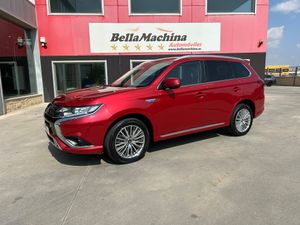 Mitsubishi Outlander 2.4 PHEV Kaiteki Auto 4WD  - Foto 3