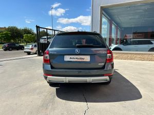 Skoda Scout 2.0 TDI 110kW (150CV) DSG 4x4 Scout  - Foto 8