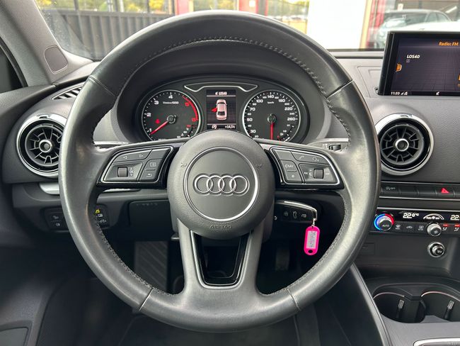 Audi A3 design edition 1.6 TDI 85kW(116CV) Sedan  - Foto 13