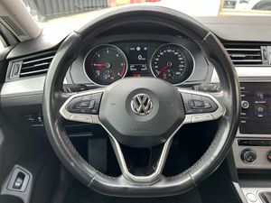 Volkswagen Passat 2.0 TDI 110kW (150CV)  - Foto 13