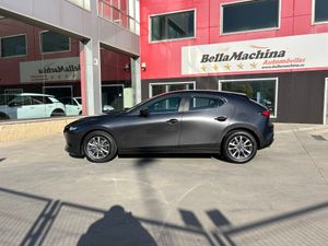 Mazda 3 2.0 e-SKYACTIV-X ZENITH  - Foto 4