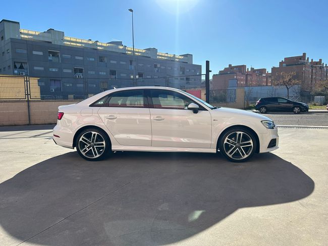 Audi A3 S line edition 1.5 TFSI CoD EVO Sedan  - Foto 7