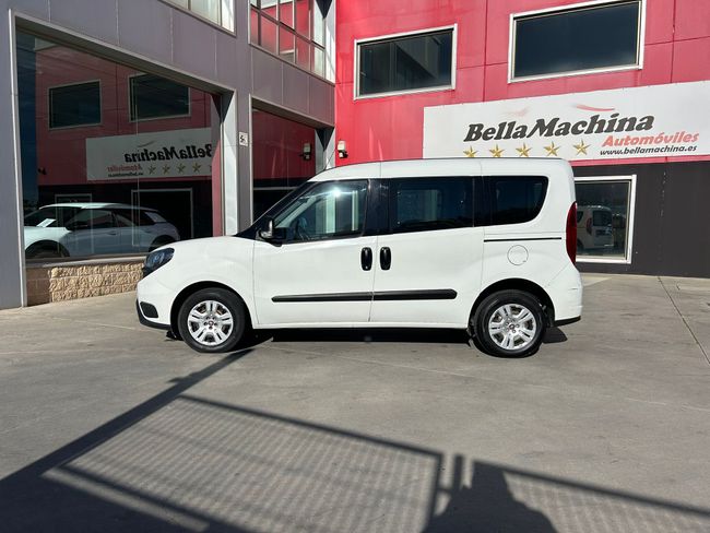 Fiat Doblò Panorama COMBI 5 PLAZAS   - Foto 4