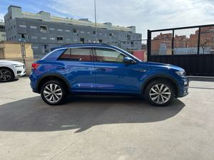 Volkswagen T-Roc Advance R-Line 1.0 TSI 81kW (110CV)  - Foto 5