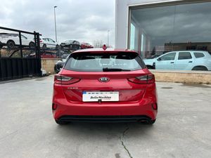 Kia Ceed 1.6 CRDi 85kW (115CV) Drive  - Foto 8