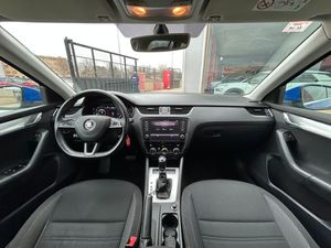 Skoda Octavia Combi 2.0 TDI 110kW(150CV) DSG Ambition  - Foto 13