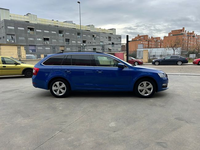 Skoda Octavia Combi 2.0 TDI 110kW(150CV) DSG Ambition  - Foto 7