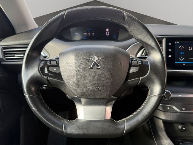 Peugeot 308 5p Active Pack BlueHDi 130 S&S