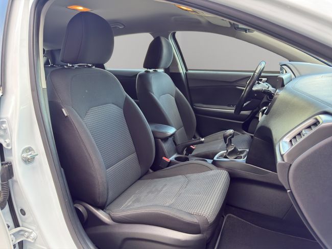 Kia Ceed 1.6 CRDi 85kW (115CV) Concept