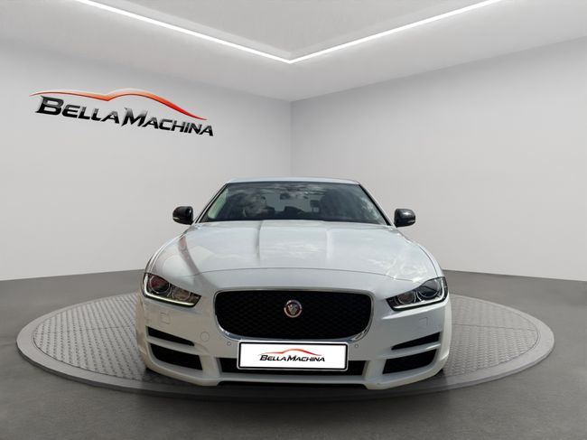 Jaguar XE 2.0D I4 132kW(180CV) RWD AT R-Dynamic SE