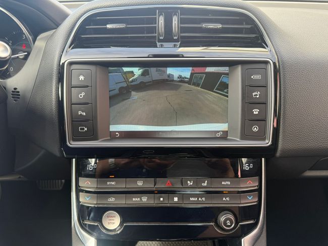 Jaguar XE 2.0D I4 132kW(180CV) RWD AT R-Dynamic SE