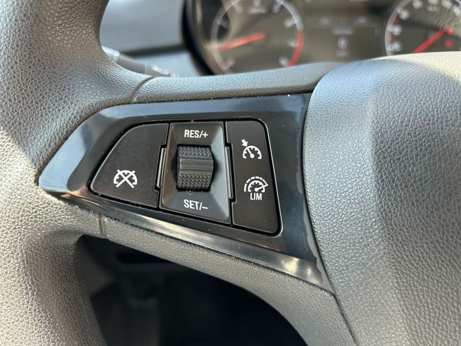 Opel Corsa 1.4 66kW (90CV) Selective Pro