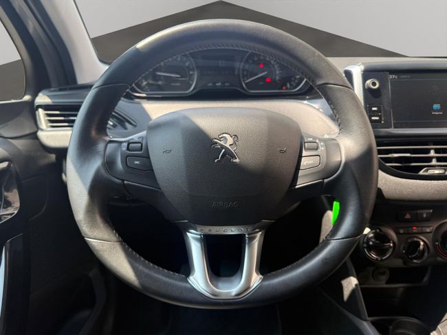 Peugeot 208 5P Signature 1.2L PureTech 60KW (82CV)