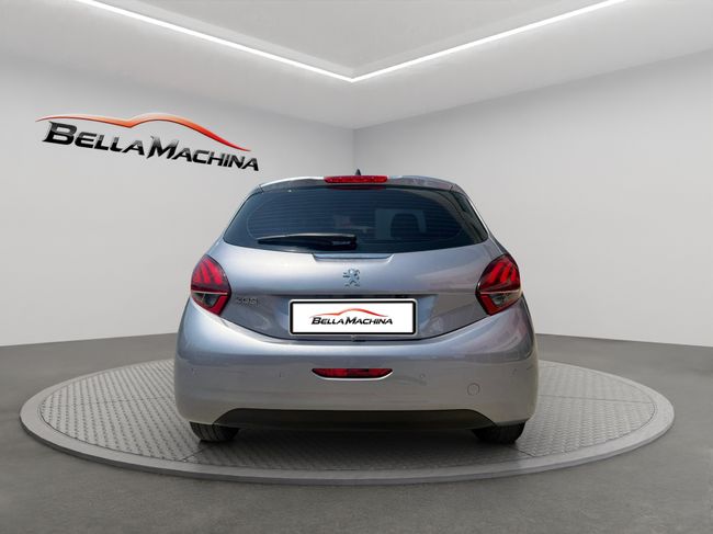 Peugeot 208 5P Signature 1.2L PureTech 60KW (82CV)