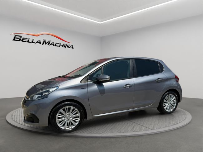 Peugeot 208 5P Signature 1.2L PureTech 60KW (82CV)