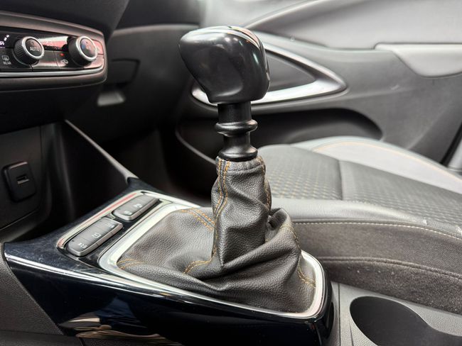 Opel Crossland X 1.5D 75kW Design Line 120 Aniversar. S/S