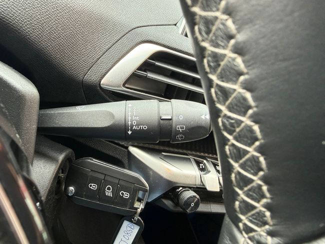 Peugeot 5008 Active 1.5L BlueHDi 96kW (130CV) S&S