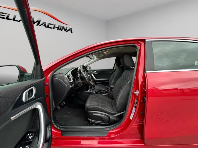 Kia Ceed 1.6 CRDi 85kW (115CV) Drive