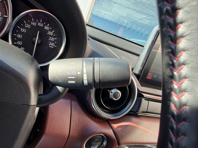 Mazda MX-5 2.0 135kW 184CV Zenith ST