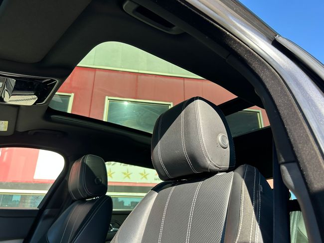 Land-Rover Range Rover Velar 2.0 D240 177kW R-Dynamic 4WD Auto