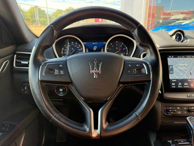 Maserati Ghibli Gransport V6 350 HP RWD