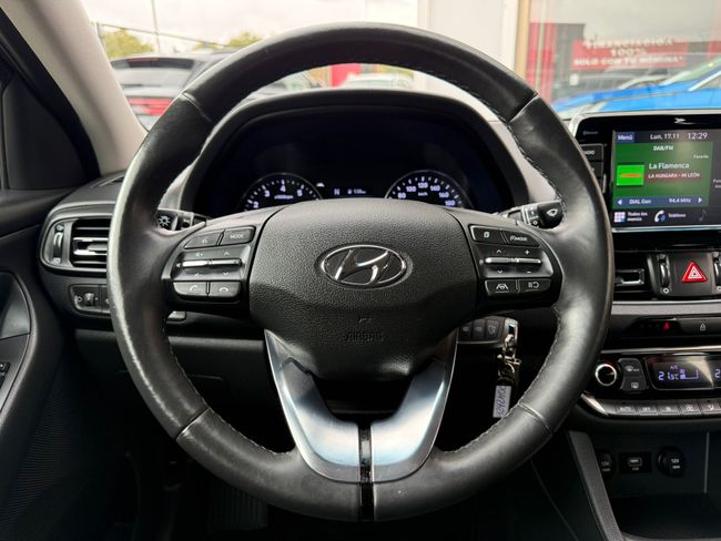 Hyundai i30 1.0 TGDI 48V Tecno Fastback