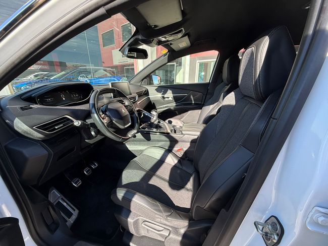 Peugeot 5008 GT-Line 1.2L PureTech 96kW (130CV) S&S