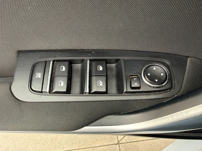 Kia Ceed 1.6 CRDi 100kW (136CV) Drive