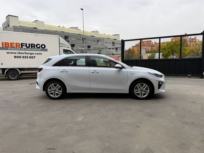 Kia Ceed 1.6 CRDi 100kW (136CV) Drive