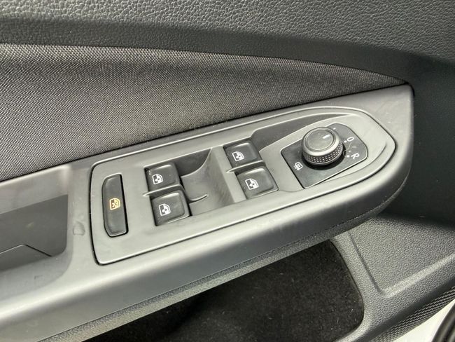 Volkswagen Golf Life 2.0 TDI 85kW (115CV)