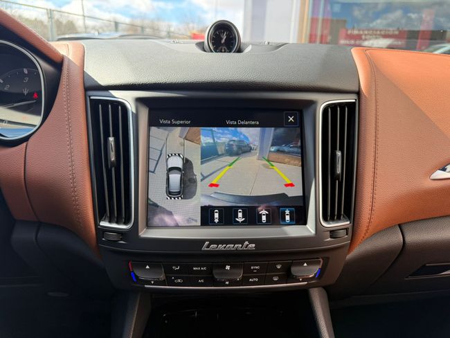 Maserati Levante V6 275 HP D AWD GranLusso