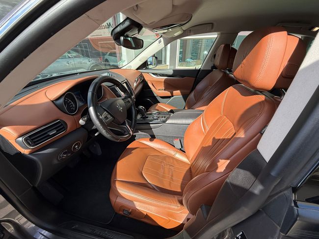Maserati Levante V6 275 HP D AWD GranLusso