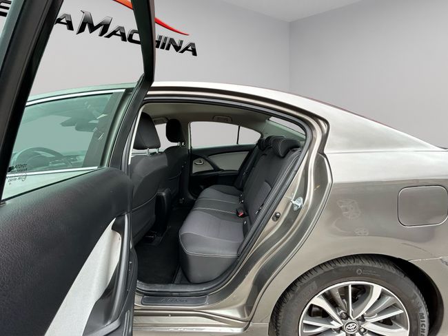Toyota Avensis 2.0 150D ADVANCE