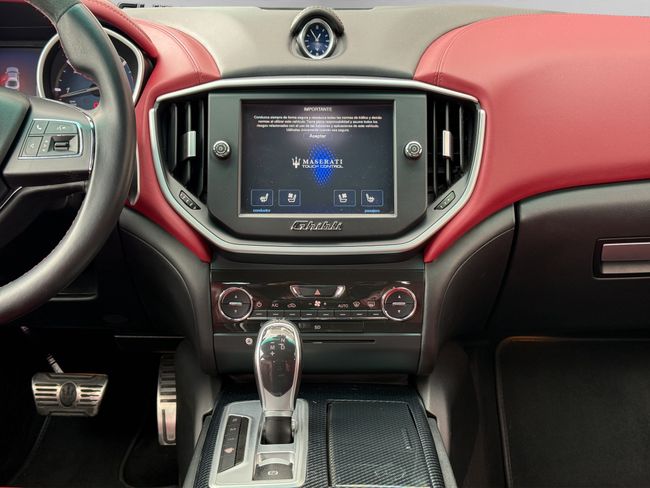 Maserati Ghibli 3.0 V6 DS 275CV RWD