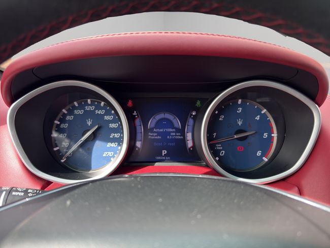 Maserati Ghibli 3.0 V6 DS 275CV RWD