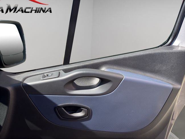 Opel Vivaro L1 9 PLAZAS