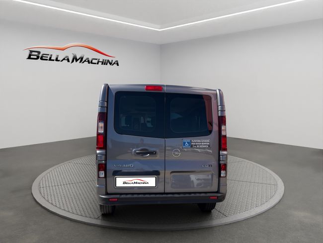 Opel Vivaro L1 9 PLAZAS