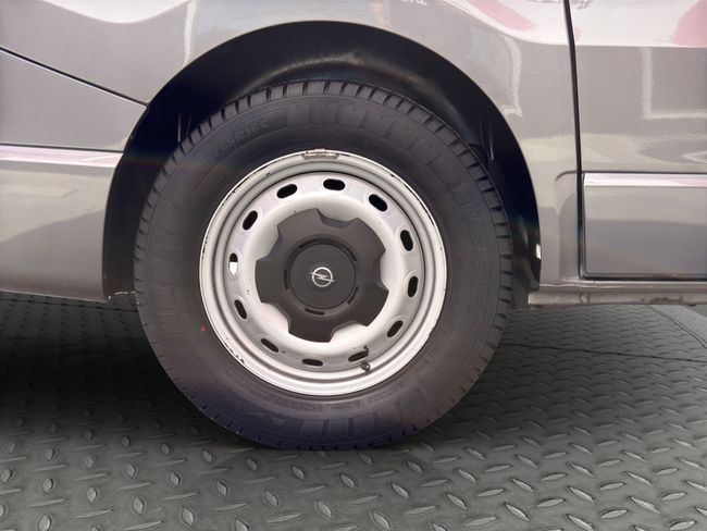 Opel Vivaro L1 9 PLAZAS