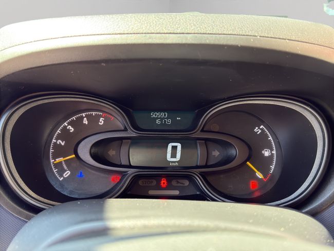 Opel Vivaro L1 9 PLAZAS