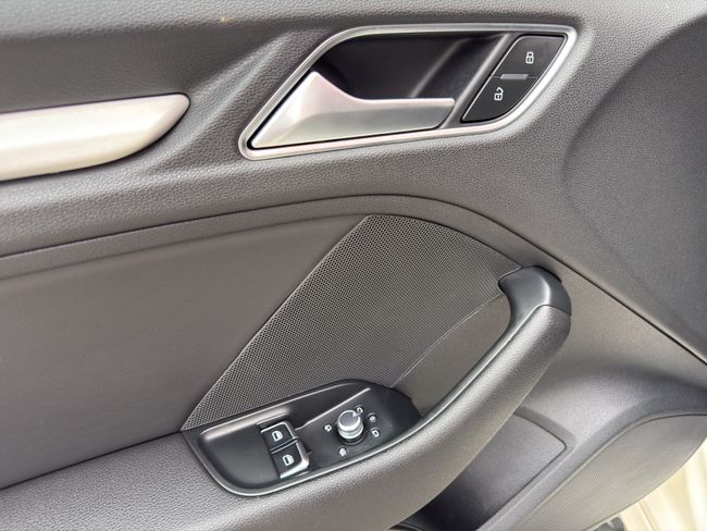 Audi A3 Sportback 2.0 TDI clean d 150CV S line