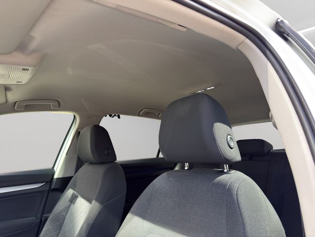 Volkswagen Golf Life 1.5 TSI 96kW (130CV)