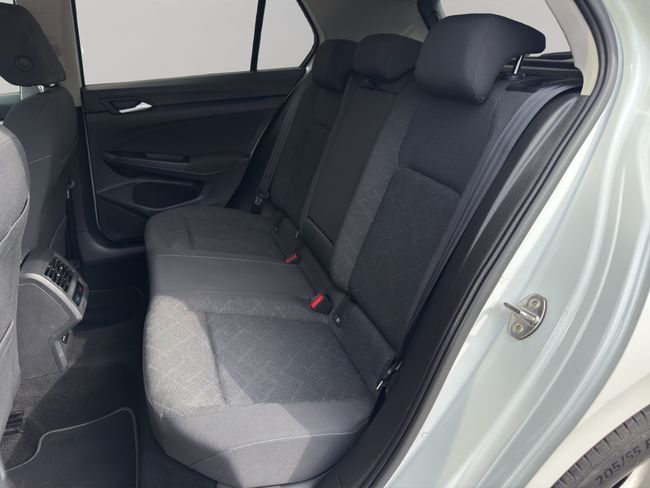 Volkswagen Golf Life 1.5 TSI 96kW (130CV)